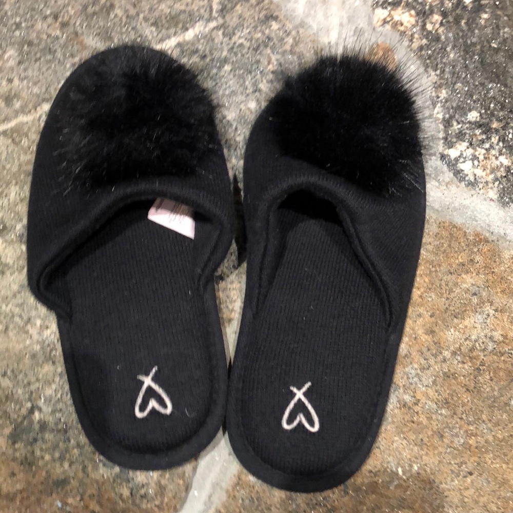 NEVER WORN Black Pom Pom Victorias secret slippers